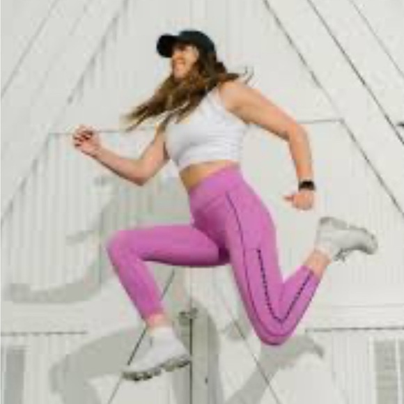 ZYIA |Active |Bright Lilac|Piping |Pocket Light n Tight|Crop |Legging |Size 8-10 - Picture 6 of 16